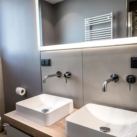 House Meerlust Mit Whirlpool Апартаменты *